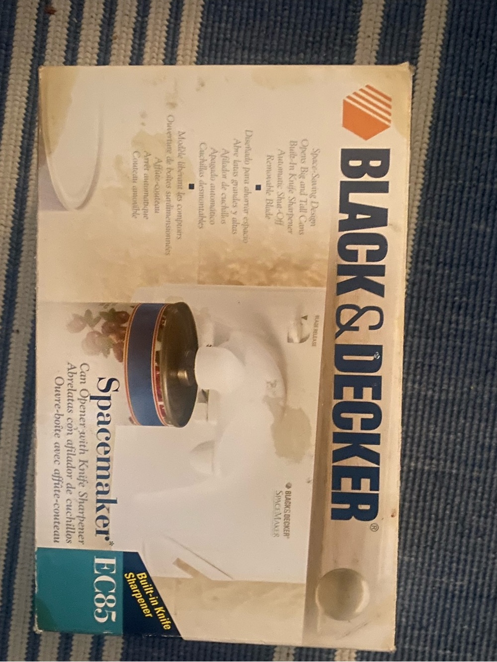 Black & Decker White Can Opener with Blue and Gold Accents